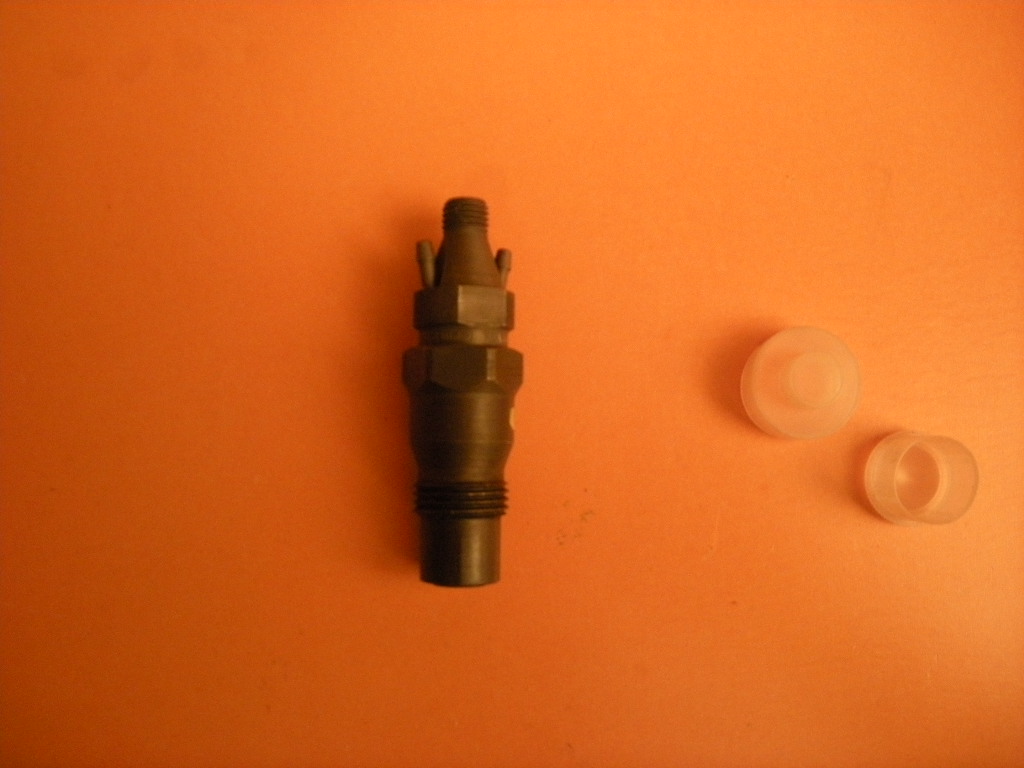 Neue Einspritzdüse für Mercedes W123 – Bild 2