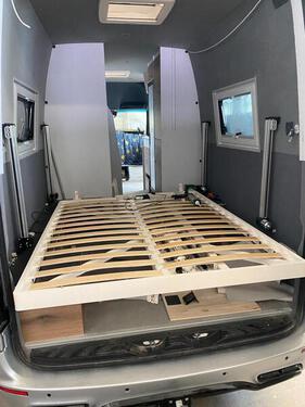 elektrisches Hubbett für Mercedes Sprinter