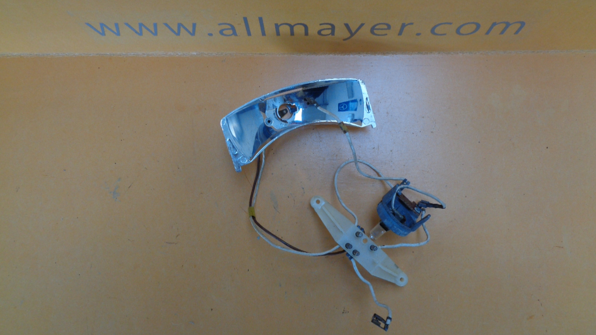Elektrosatz Blinker u. Nebellampe H3 für Mercedes /8, W114, W115 – Bild 3
