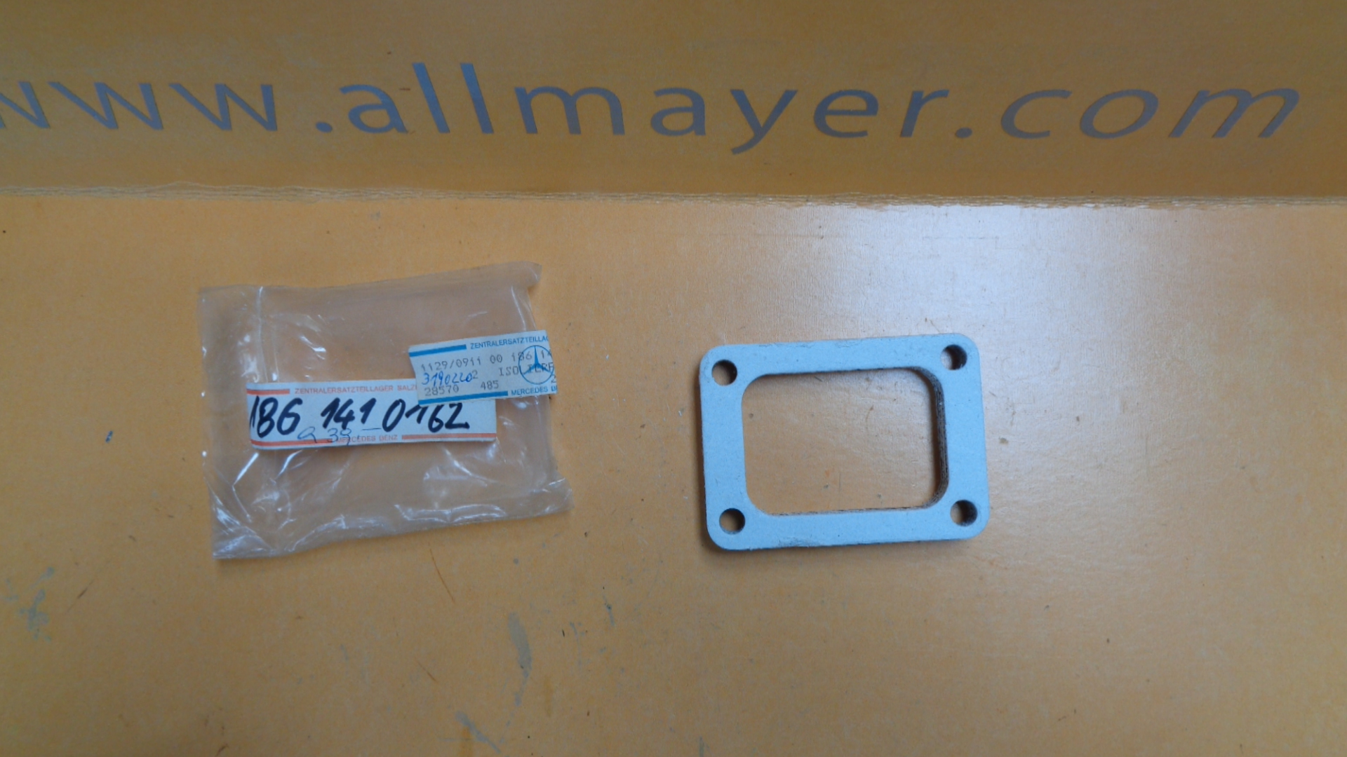 Isolierflansch für Mercedes W114 W115 Limo / Coupe motor M115 M180 M114 M130 M110 OM615 OM616 OM617 – Bild 3