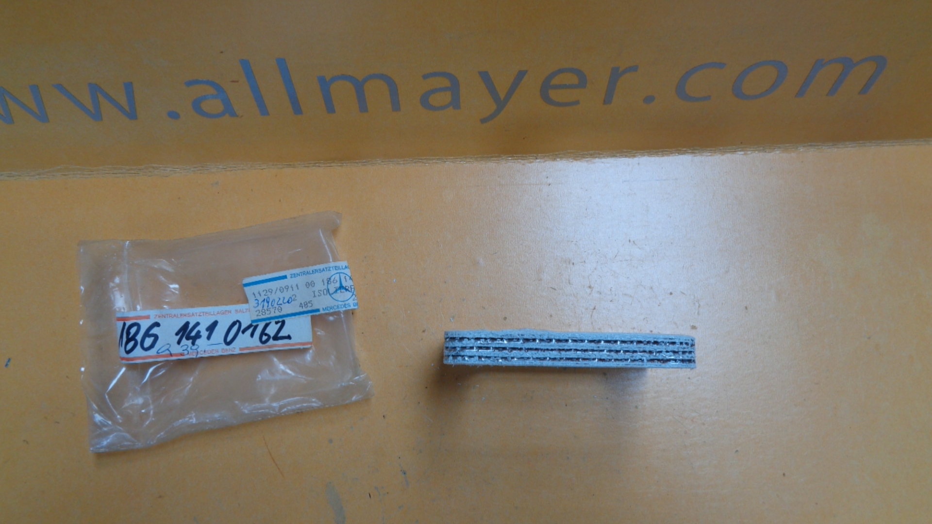 Isolierflansch für Mercedes W114 W115 Limo / Coupe motor M115 M180 M114 M130 M110 OM615 OM616 OM617 – Bild 4