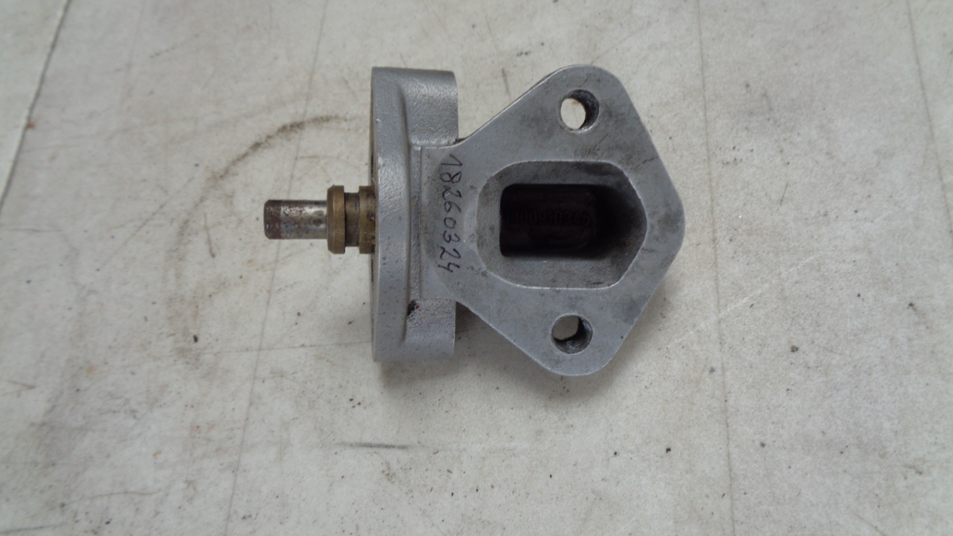 Zwischenflansch am Zylinderkurbelgehäuse für alle Mercedes Ponton und 190 SL – Bild 2