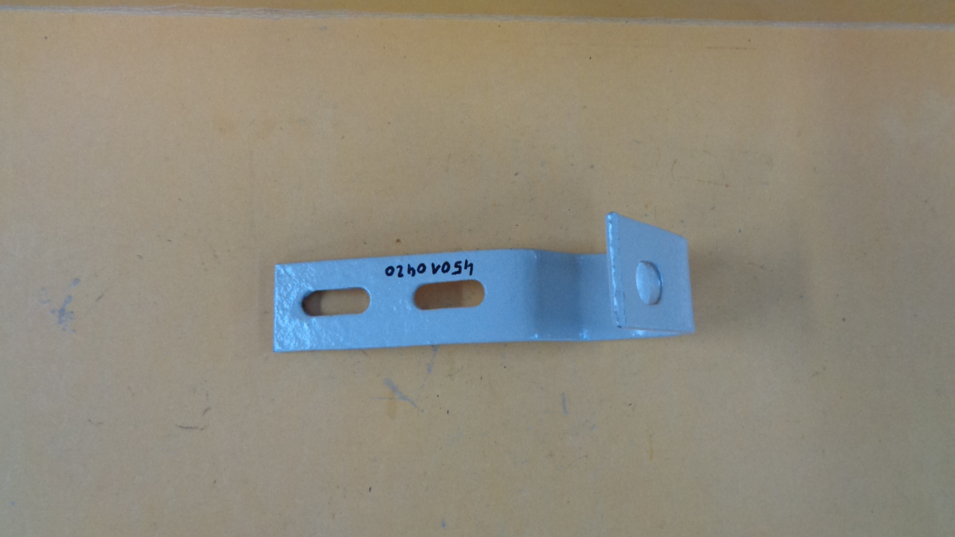 Stossfängerhalter vorne seitlich „gebraucht“ für Mercedes W108 – Bild 5