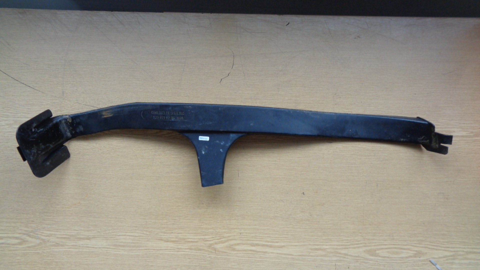 Abdeckung , Kabelkanal rechts für Mercedes W123