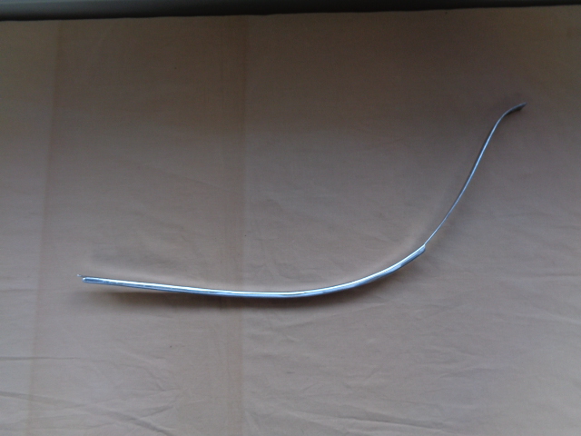 Befestigungsschiene links im Fußraum für Seitenverkleidung Mercedes W111 Coupe/Cabrio