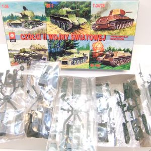 HO  Bausatz  sechs sowjetische Panzer 2.WK