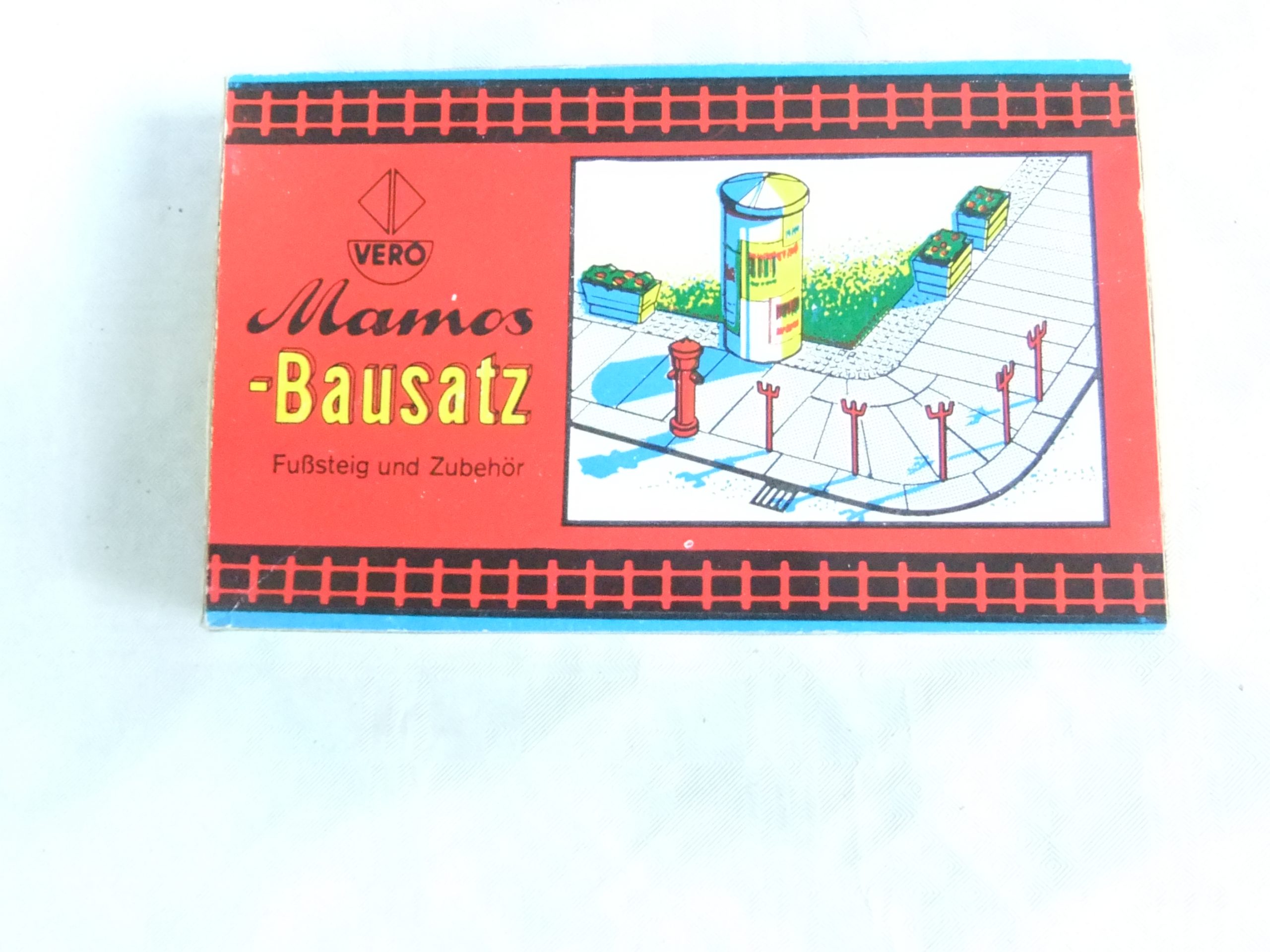 Auhagen/Mamos HO/TT BS Fußsteig und Zubehör