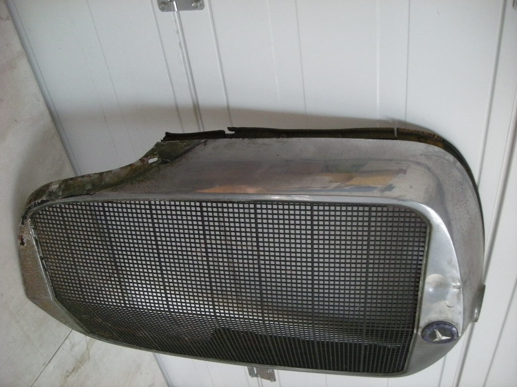 Kühlerverkleidung mit Kühlerschutzgitter f. Mercedes 170 Sb, DS, S-D, S-V W136 – Bild 2