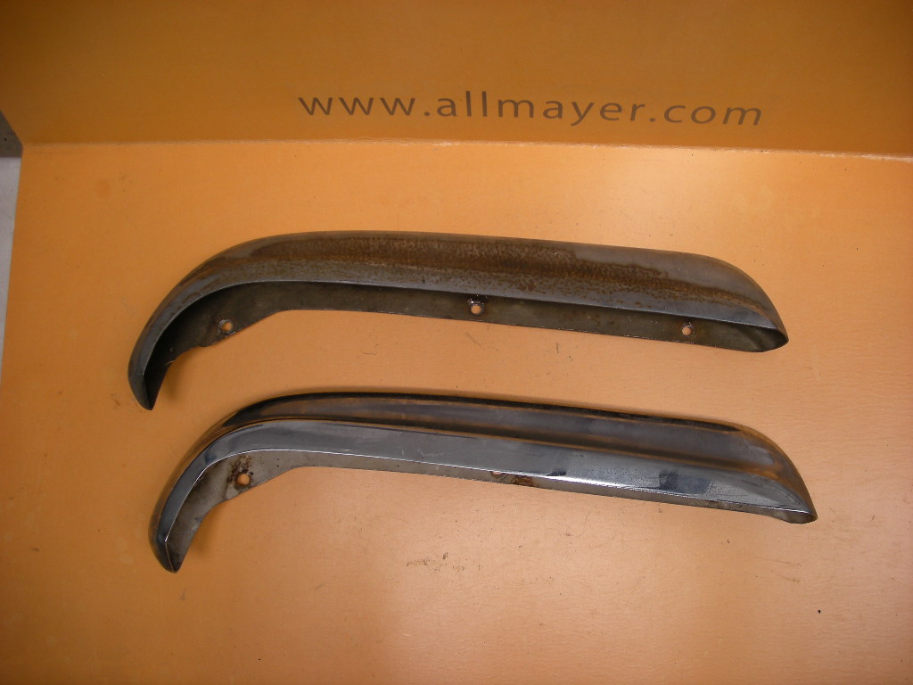 Stoßfänger Oberteil hinten rechts für Mercedes W108, W109