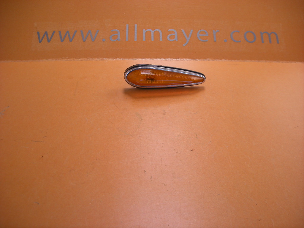 Blinkleuchte seitlich tropfenförmig mit Chromrahmen für viele Fahrzeuge