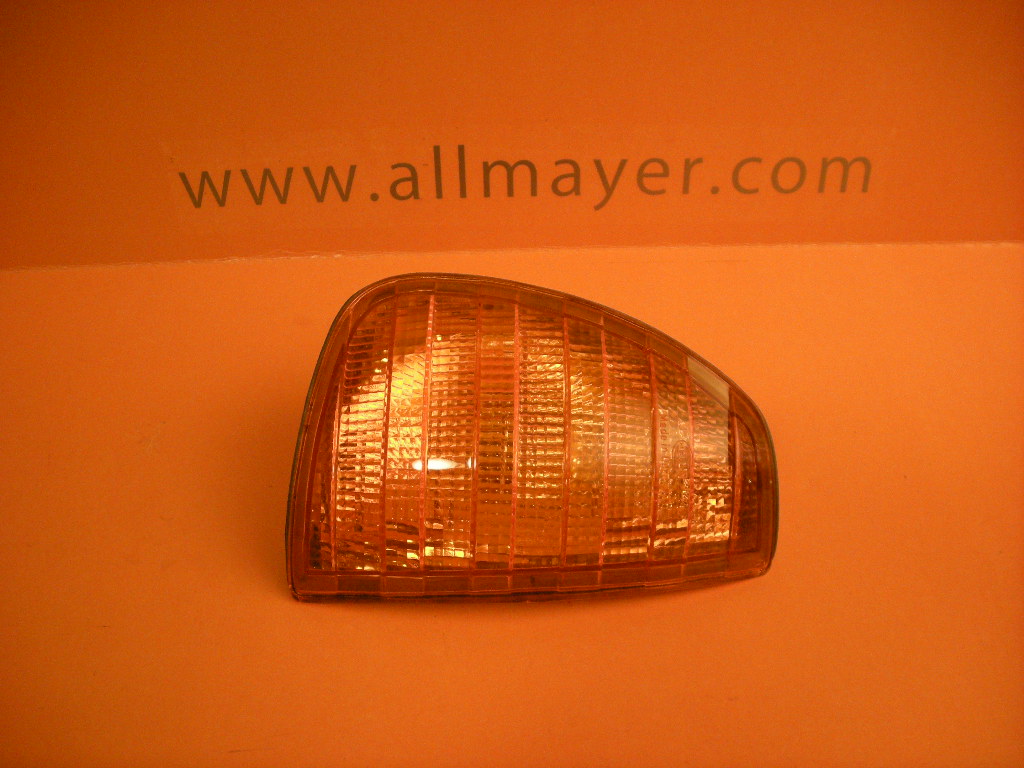 Blinkleuchte rechts für Mercedes W123 – Bild 4