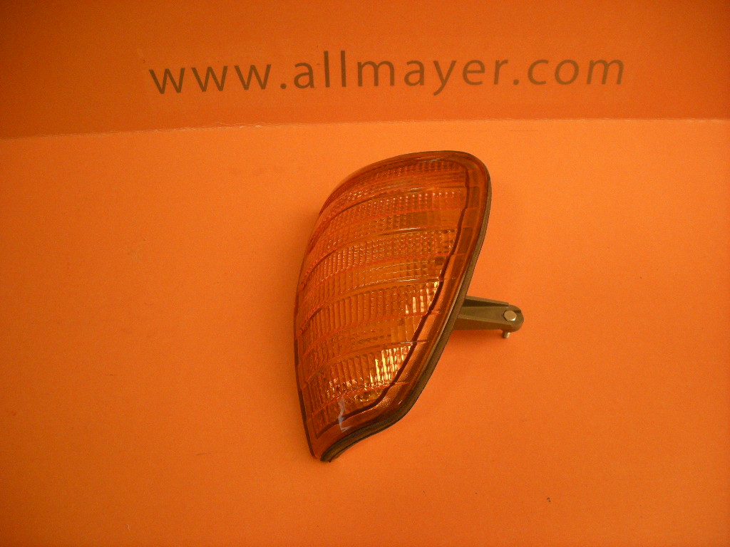 Blinkleuchte rechts für Mercedes W123