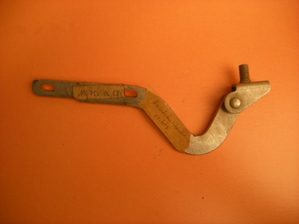 Neues orig. Heckdeckelschanier für Mercedes W110 – Bild 3