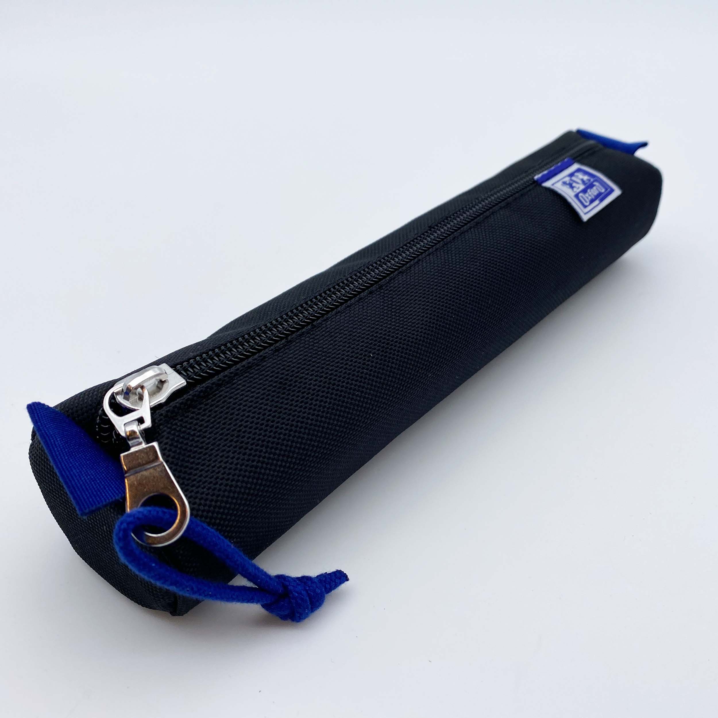 Oxford Federmäppchen Kangoo rund Schwarz – Bild 2