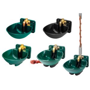 Pferdetränke aus Kunststoff mit Pendelventil